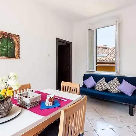 Apartment Casa Sofia -airport Free Shuttle-h24